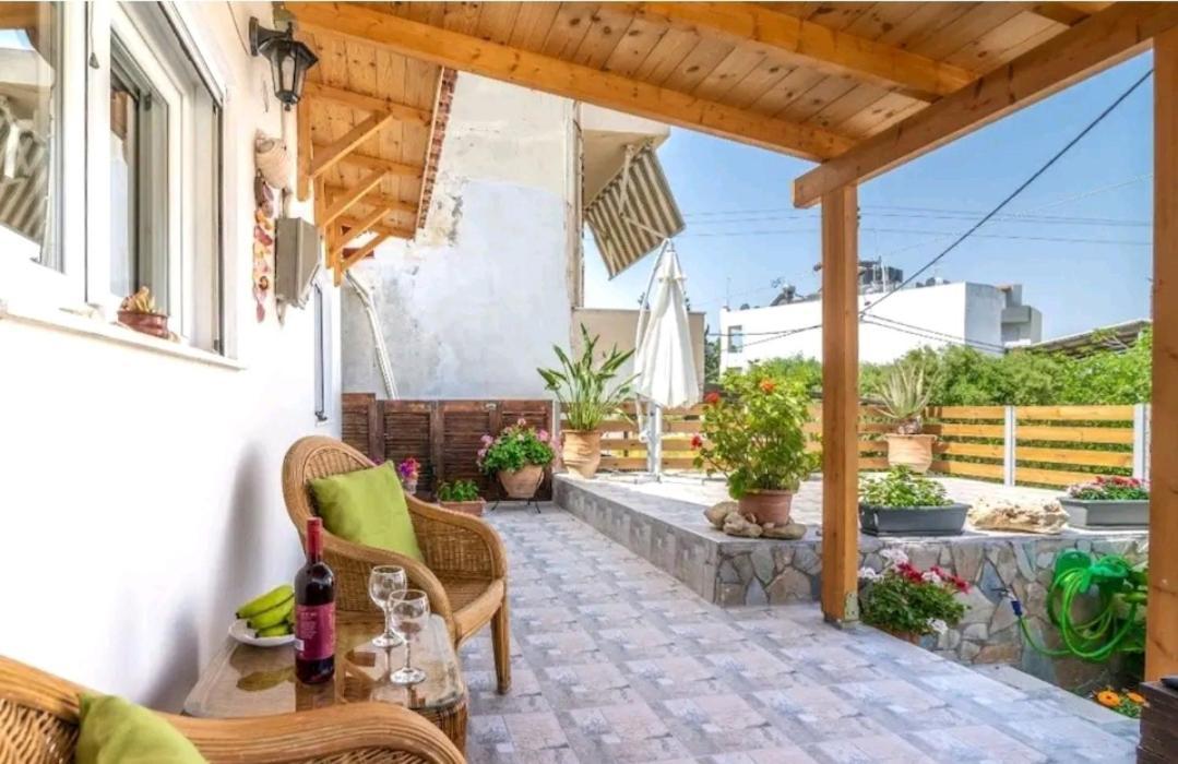 The Holiday House 3 Heraklion  ภายนอก รูปภาพ